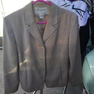 Jones New York Cream Blazer size 10
